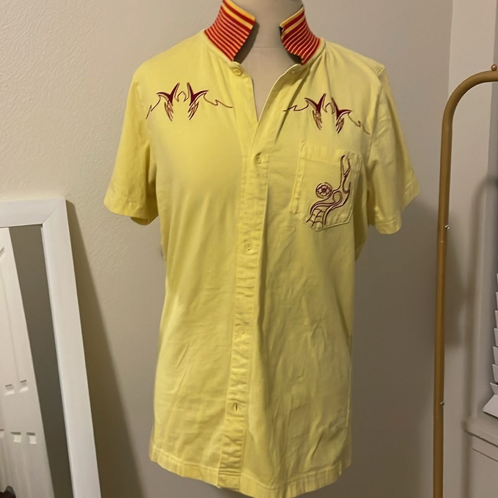 Embroidered button up - Picture 2 of 4